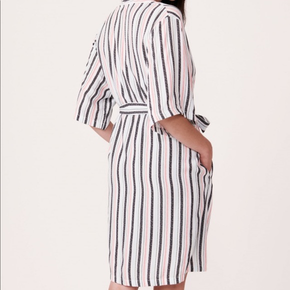 La Vie En Rose Striped Tie Kimono - Picture 2 of 3